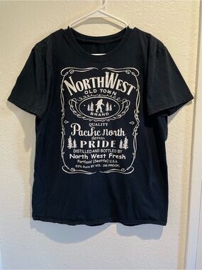NorthWest Pacific North Pride Bigfoot Sasquatch Black Short Sleeve Graphic Tee M
